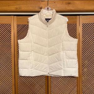 Lands End Down filled Vest in Ivory | Size 1X/P. (482)